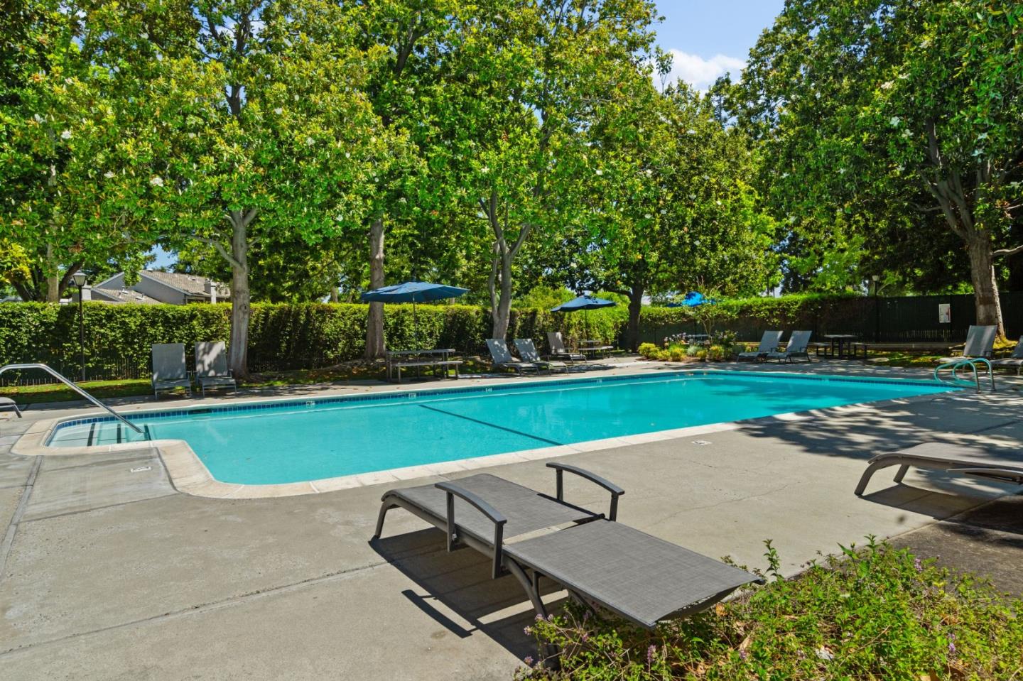 Detail Gallery Image 43 of 48 For 1036 Cumberland Pl, San Jose,  CA 95125 - 2 Beds | 2 Baths