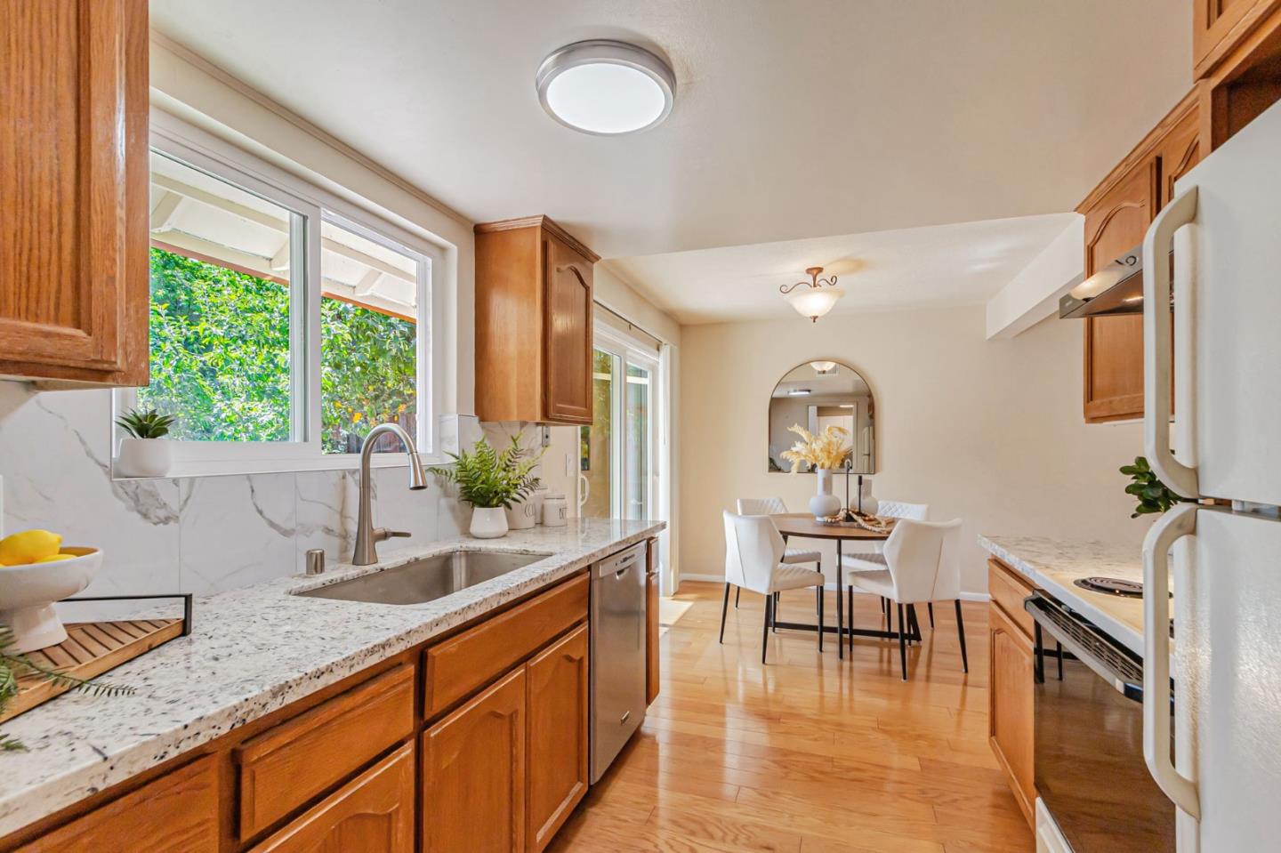 Detail Gallery Image 12 of 32 For 10458 Lockwood Dr, Cupertino,  CA 95014 - – Beds | – Baths