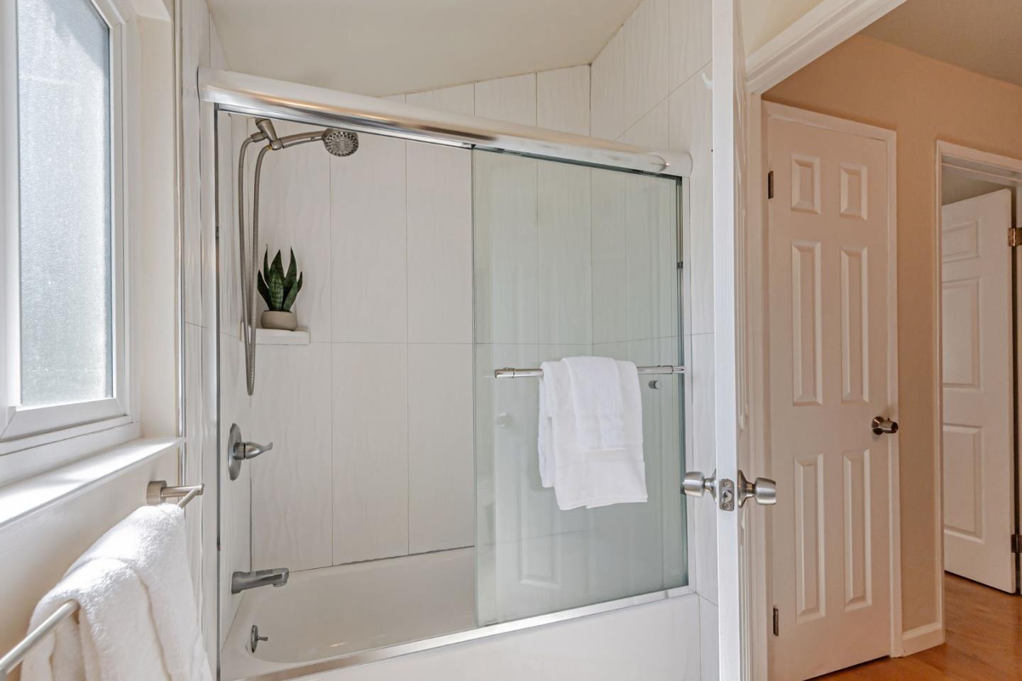 Detail Gallery Image 25 of 32 For 10458 Lockwood Dr, Cupertino,  CA 95014 - – Beds | – Baths