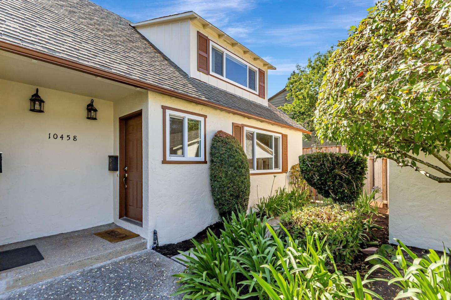 Detail Gallery Image 4 of 32 For 10458 Lockwood Dr, Cupertino,  CA 95014 - – Beds | – Baths