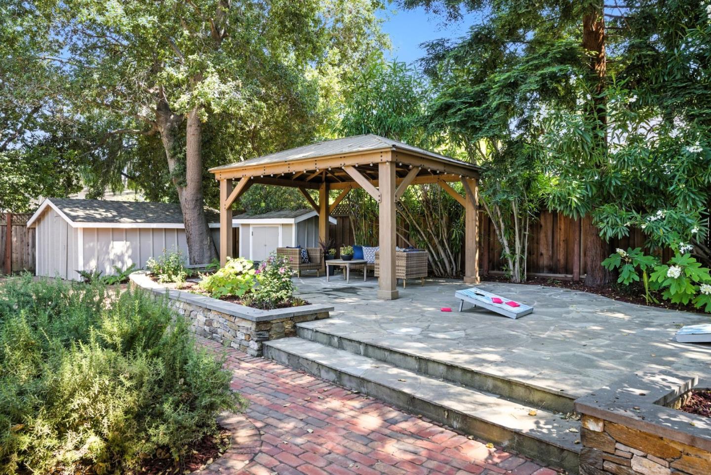 Detail Gallery Image 38 of 43 For 1108 Covington Rd, Los Altos,  CA 94024 - 4 Beds | 3 Baths