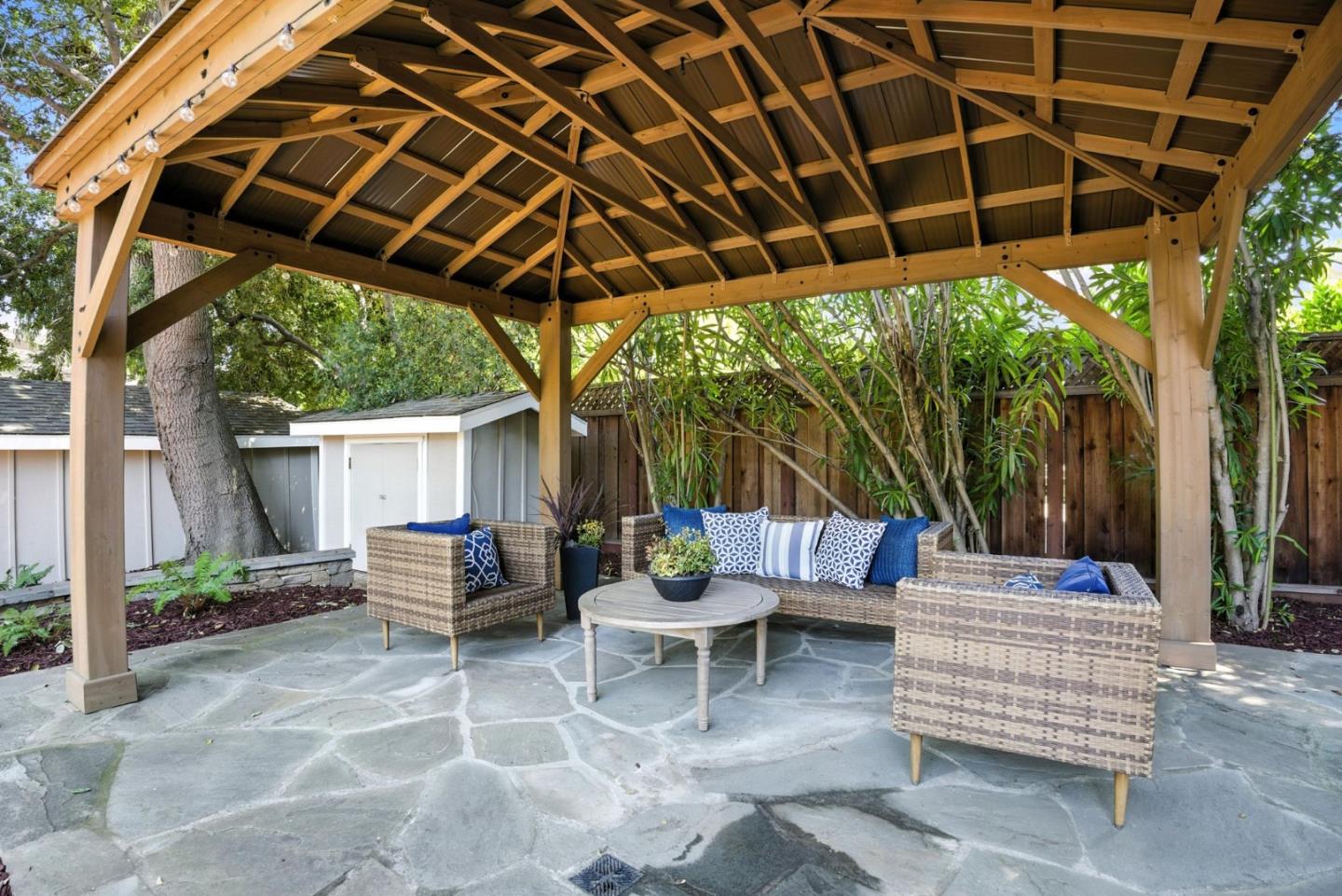 Detail Gallery Image 39 of 43 For 1108 Covington Rd, Los Altos,  CA 94024 - 4 Beds | 3 Baths