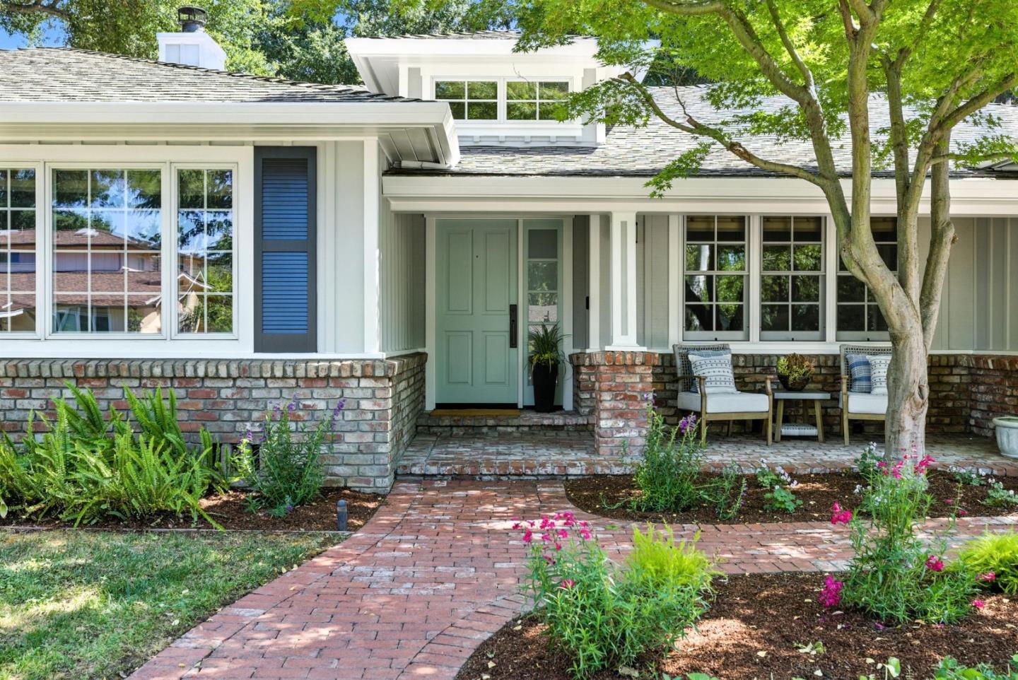 Detail Gallery Image 4 of 43 For 1108 Covington Rd, Los Altos,  CA 94024 - 4 Beds | 3 Baths
