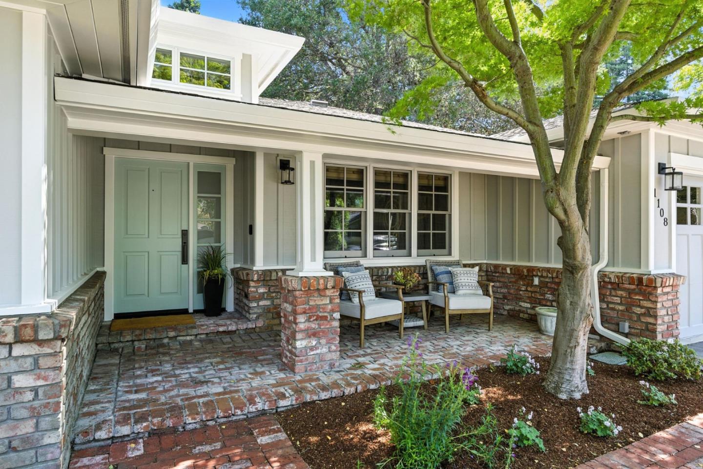 Detail Gallery Image 5 of 43 For 1108 Covington Rd, Los Altos,  CA 94024 - 4 Beds | 3 Baths