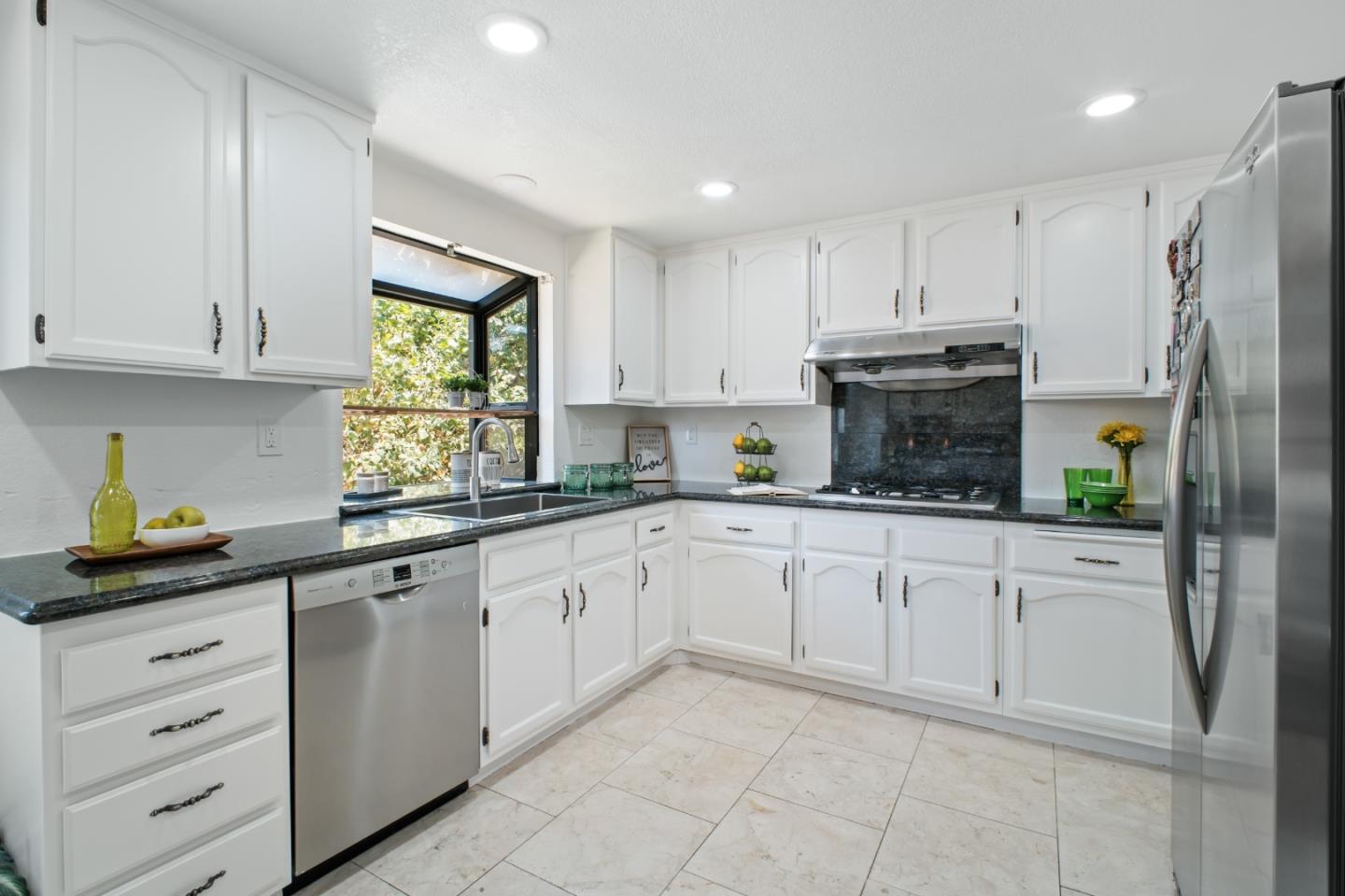 Detail Gallery Image 18 of 64 For 373 Chad Dr, Milpitas,  CA 95035 - 4 Beds | 3 Baths