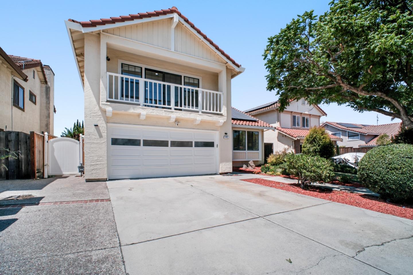 Detail Gallery Image 6 of 64 For 373 Chad Dr, Milpitas,  CA 95035 - 4 Beds | 3 Baths