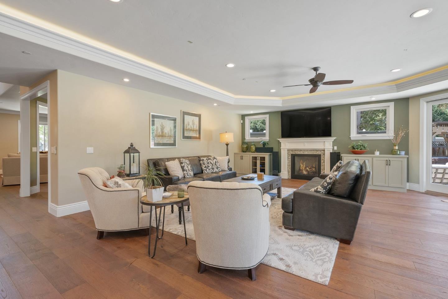 Detail Gallery Image 18 of 103 For 1529 Glenwood Ave, San Jose,  CA 95125 - 5 Beds | 5/1 Baths