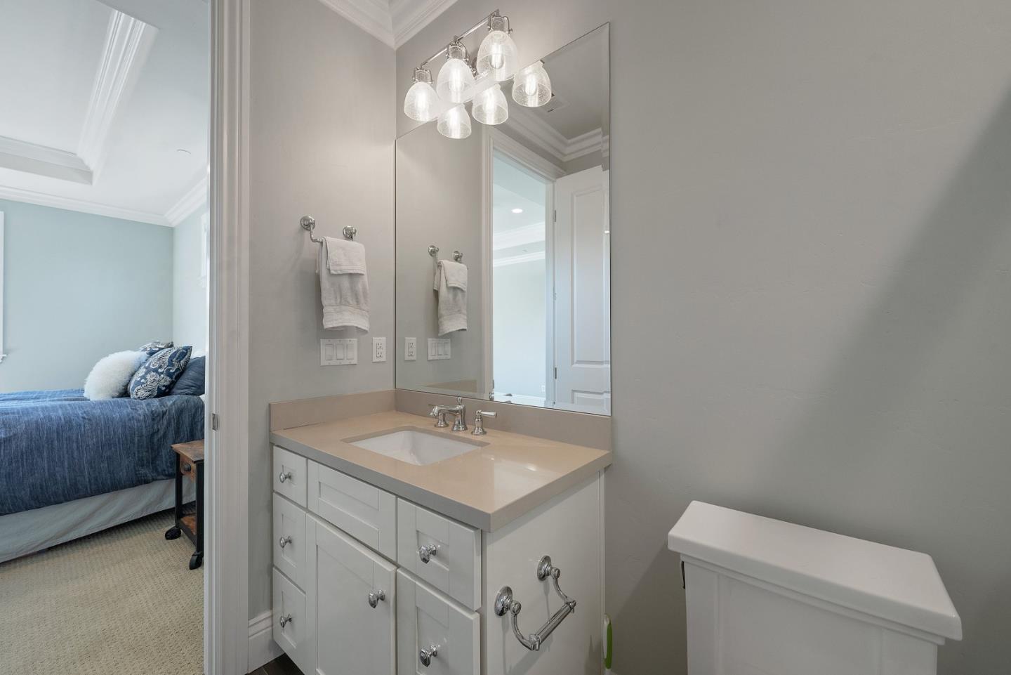 Detail Gallery Image 60 of 103 For 1529 Glenwood Ave, San Jose,  CA 95125 - 5 Beds | 5/1 Baths