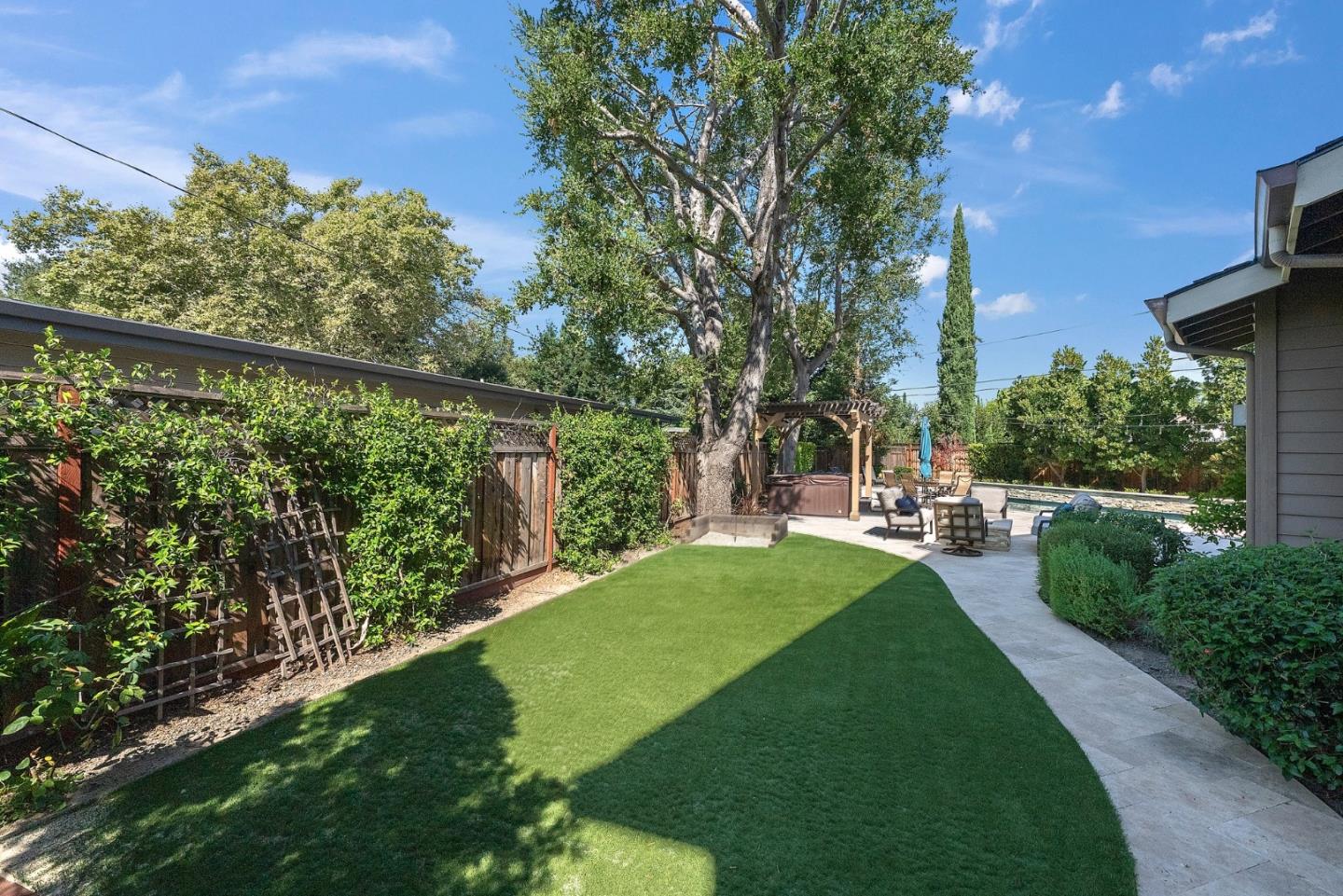 Detail Gallery Image 76 of 103 For 1529 Glenwood Ave, San Jose,  CA 95125 - 5 Beds | 5/1 Baths