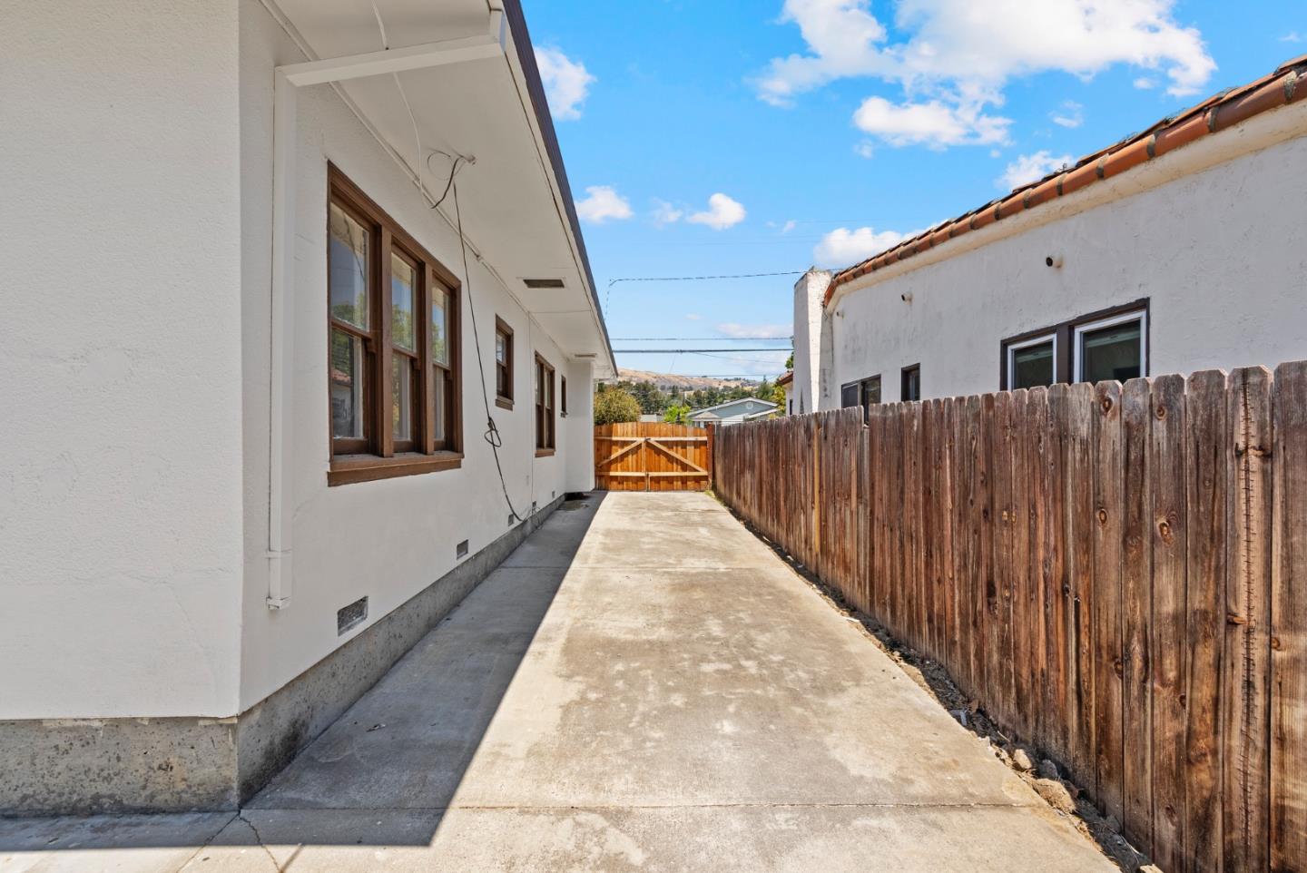 Detail Gallery Image 26 of 32 For 65 S Claremont Ave, San Jose,  CA 95127 - 2 Beds | 1 Baths