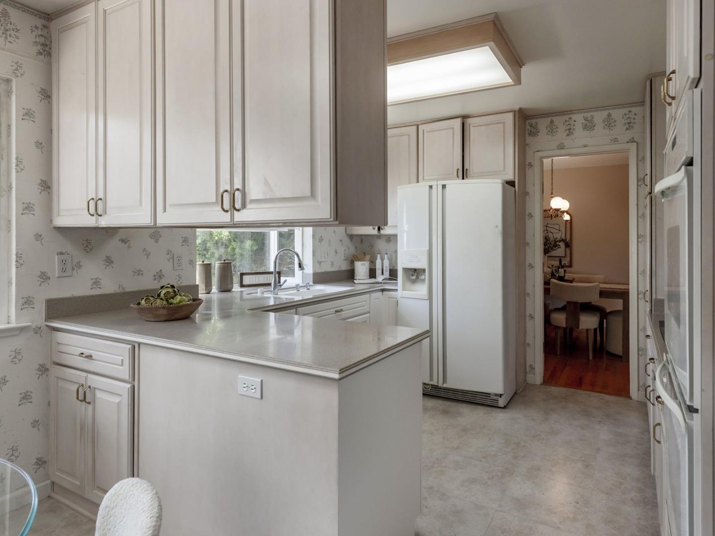 Detail Gallery Image 11 of 31 For 1312 Glen Haven Dr, San Jose,  CA 95129 - 4 Beds | 3 Baths