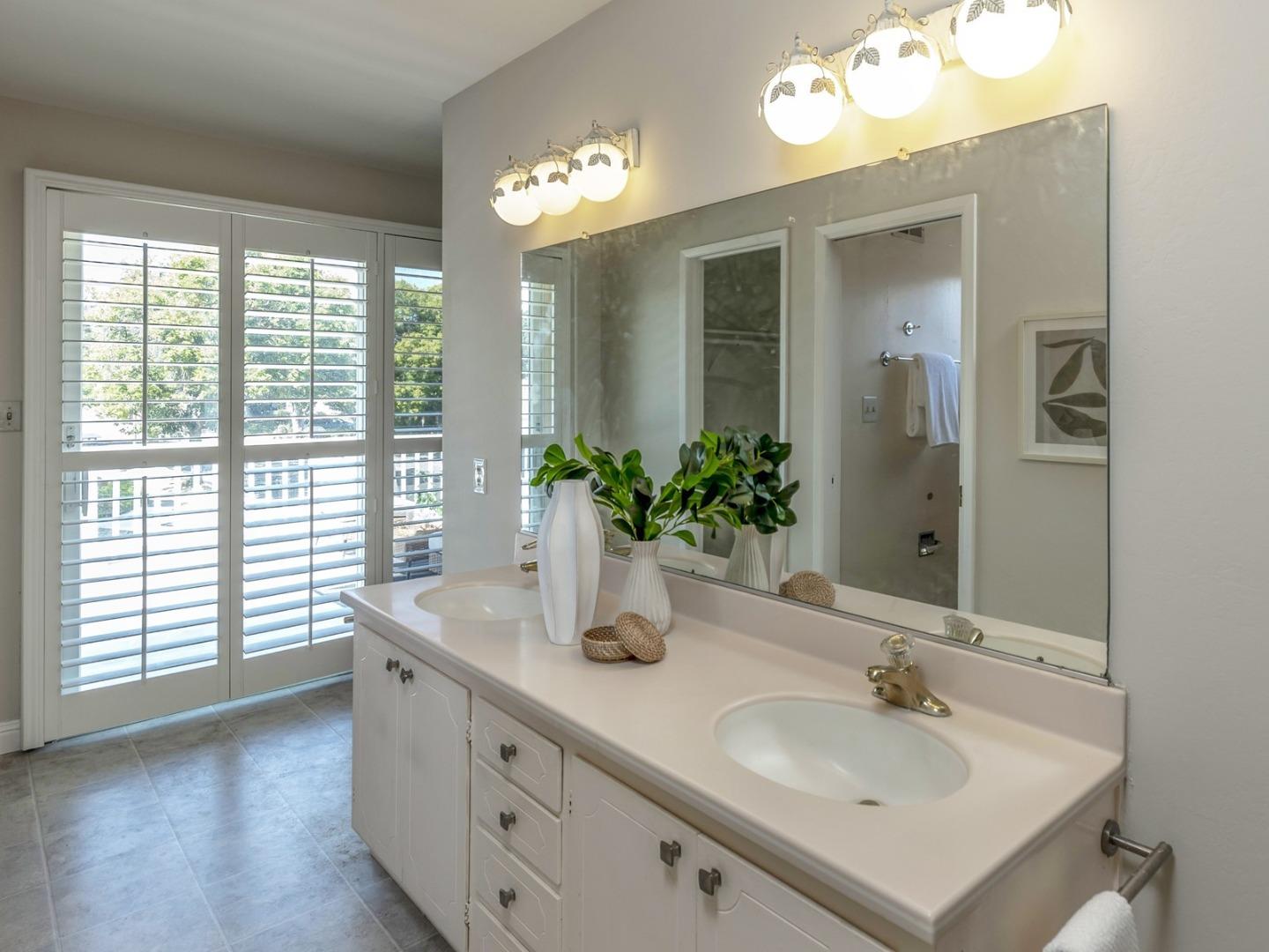 Detail Gallery Image 23 of 31 For 1312 Glen Haven Dr, San Jose,  CA 95129 - 4 Beds | 3 Baths