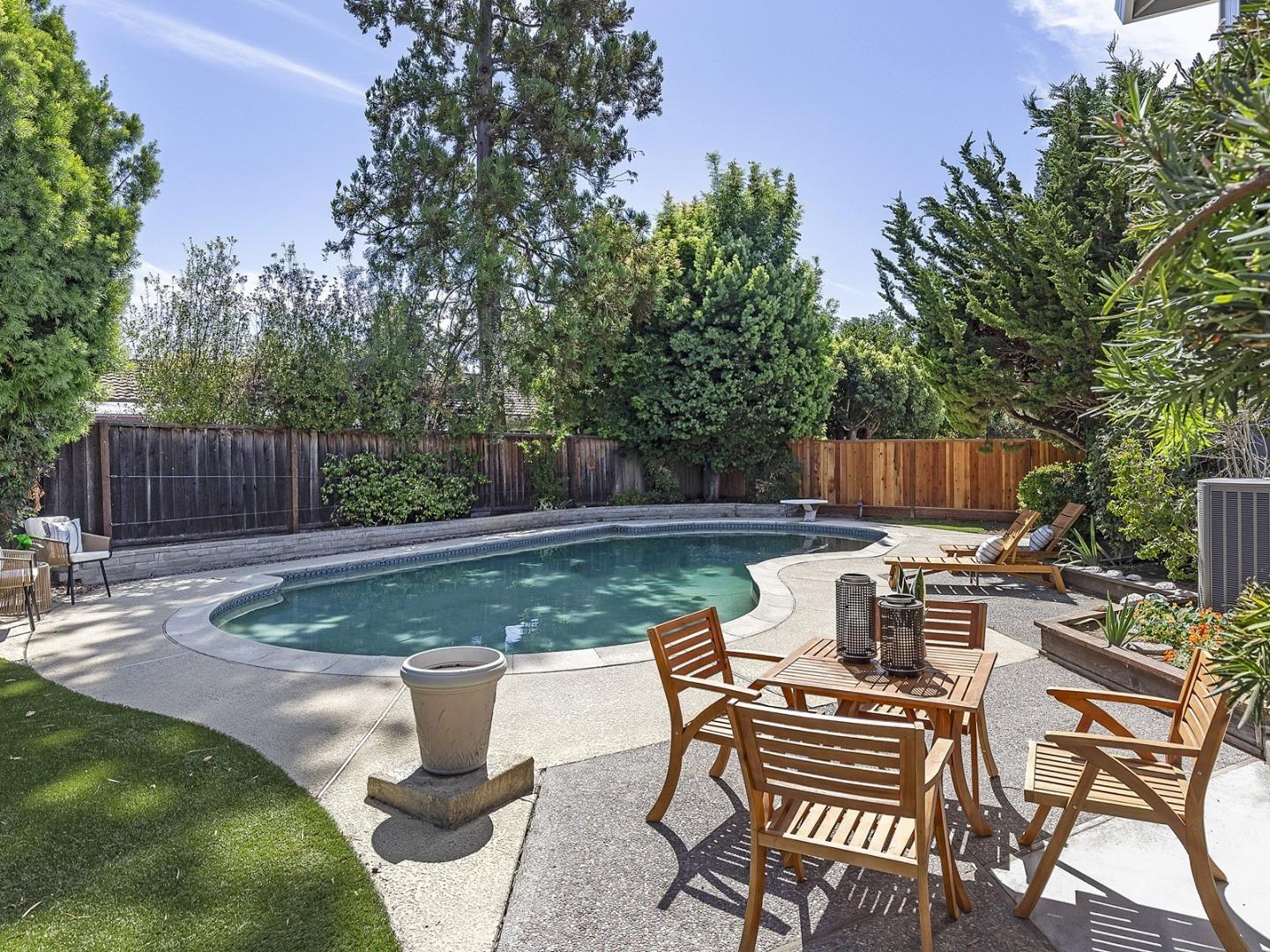 Detail Gallery Image 31 of 31 For 1312 Glen Haven Dr, San Jose,  CA 95129 - 4 Beds | 3 Baths