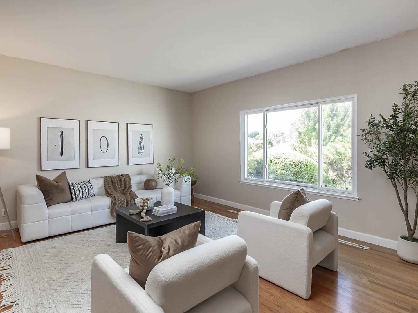 Detail Gallery Image 5 of 31 For 1312 Glen Haven Dr, San Jose,  CA 95129 - 4 Beds | 3 Baths
