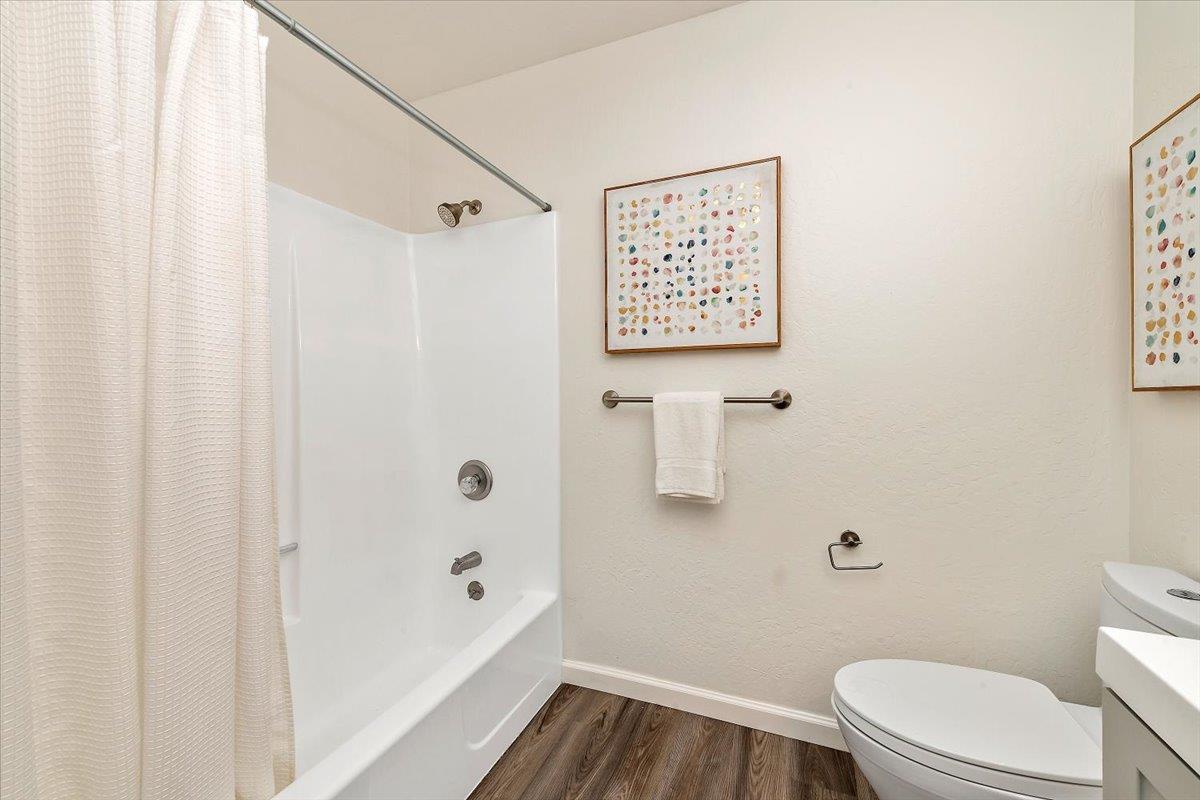 Detail Gallery Image 17 of 23 For 444 Cypress Ave, Half Moon Bay,  CA 94019 - 2 Beds | 2 Baths