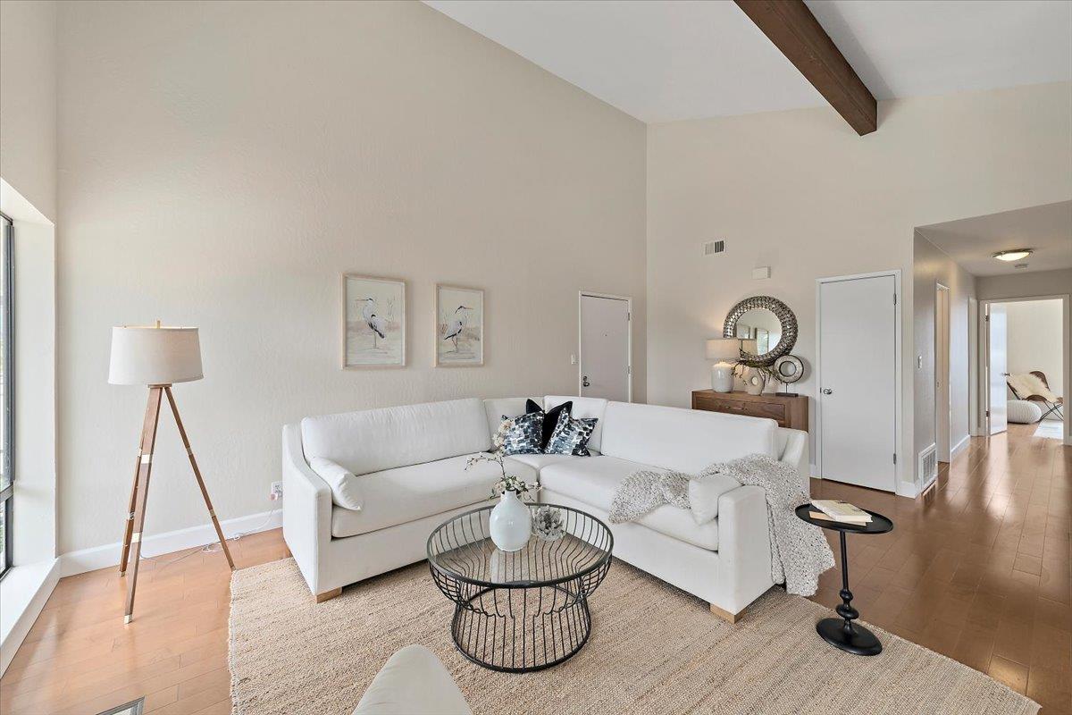 Detail Gallery Image 2 of 23 For 444 Cypress Ave, Half Moon Bay,  CA 94019 - 2 Beds | 2 Baths