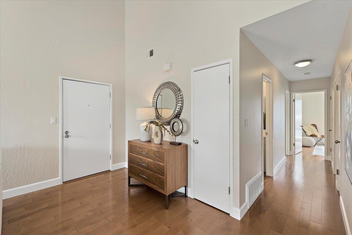 Detail Gallery Image 4 of 23 For 444 Cypress Ave, Half Moon Bay,  CA 94019 - 2 Beds | 2 Baths