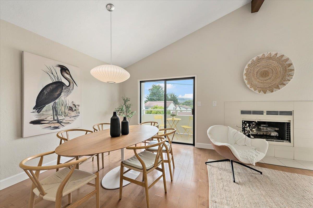 Detail Gallery Image 5 of 23 For 444 Cypress Ave, Half Moon Bay,  CA 94019 - 2 Beds | 2 Baths