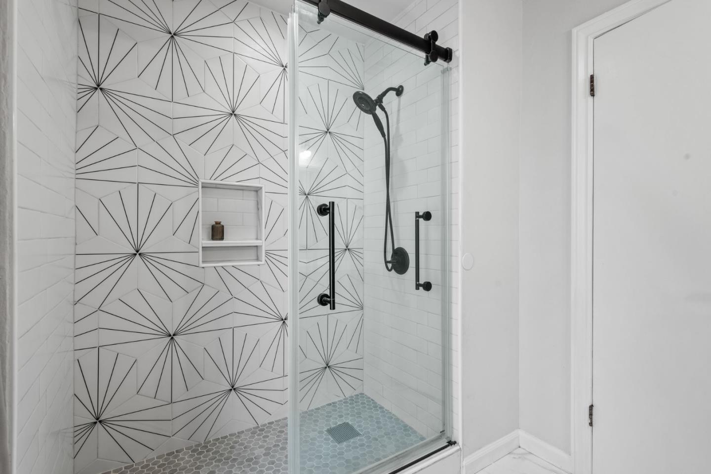 Detail Gallery Image 27 of 49 For 15670 Woodard Rd, San Jose,  CA 95124 - 4 Beds | 3 Baths