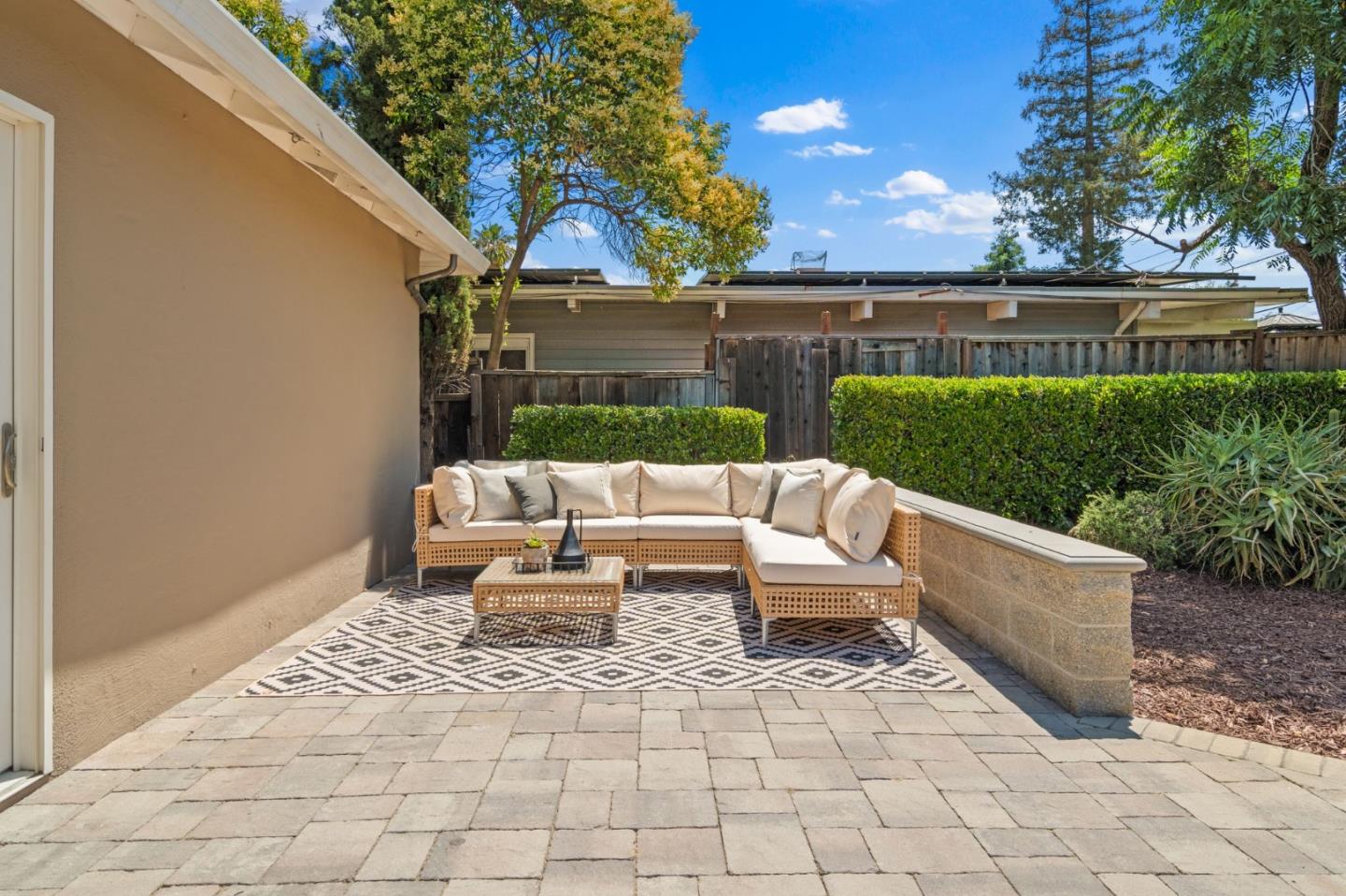 Detail Gallery Image 38 of 49 For 15670 Woodard Rd, San Jose,  CA 95124 - 4 Beds | 3 Baths
