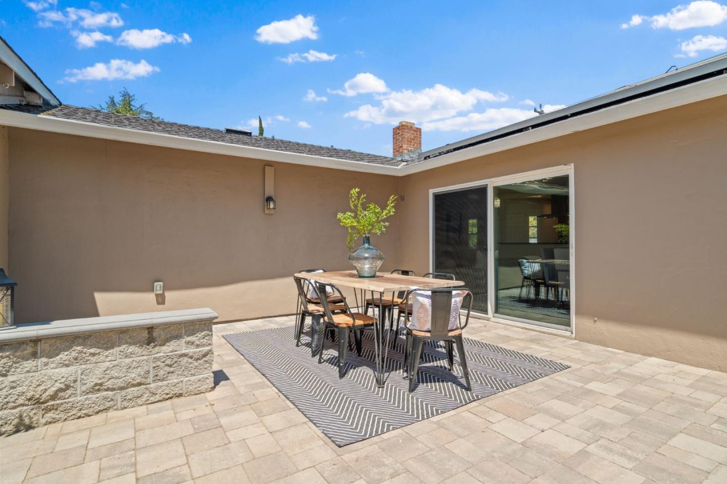 Detail Gallery Image 40 of 49 For 15670 Woodard Rd, San Jose,  CA 95124 - 4 Beds | 3 Baths