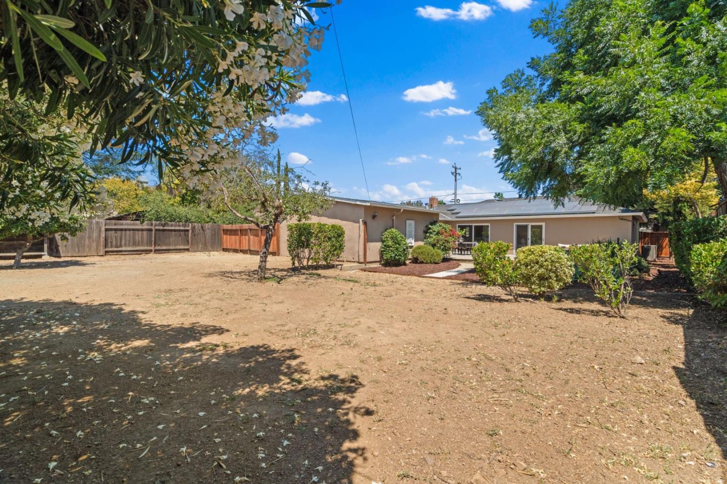Detail Gallery Image 41 of 49 For 15670 Woodard Rd, San Jose,  CA 95124 - 4 Beds | 3 Baths