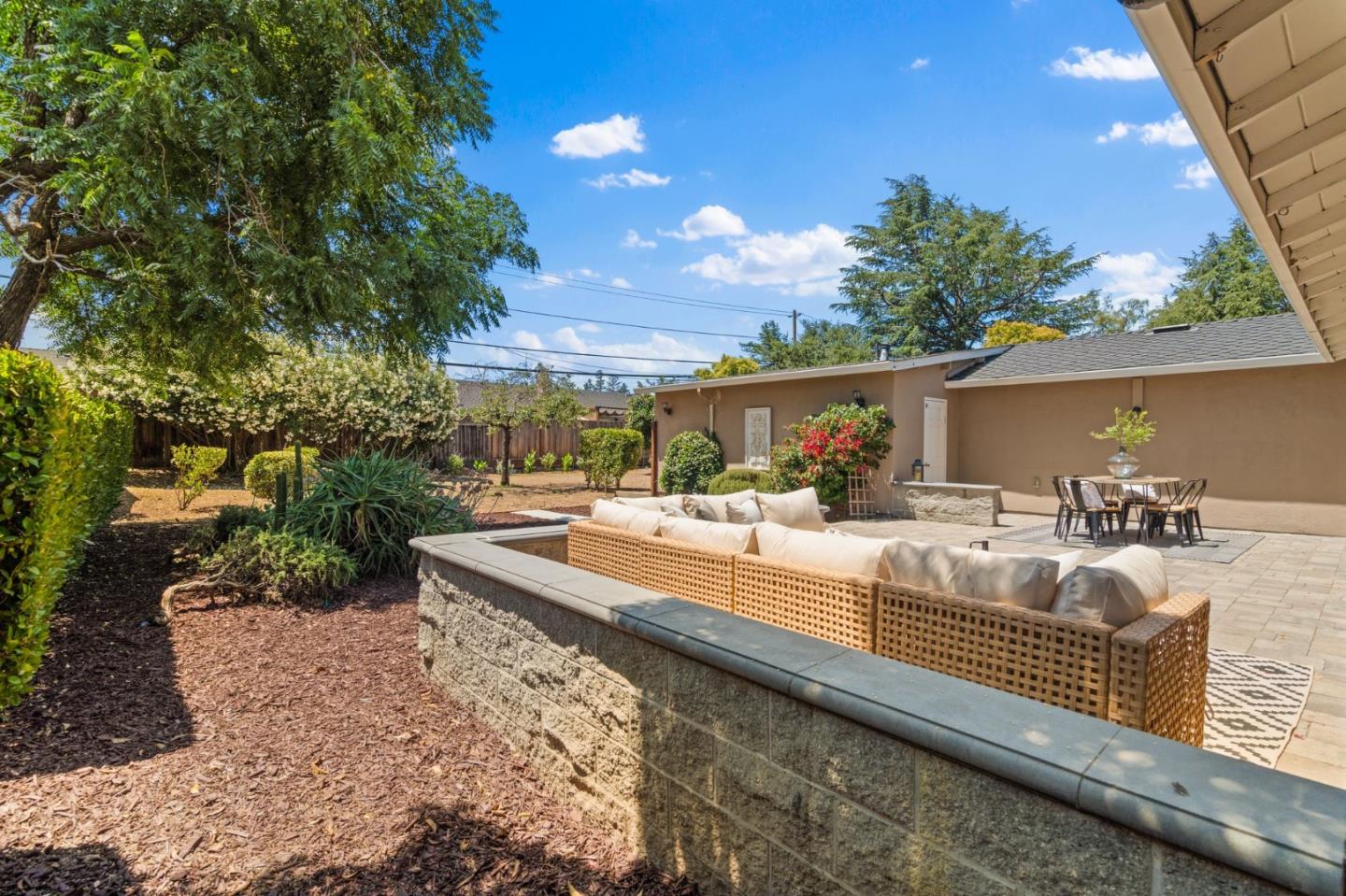 Detail Gallery Image 43 of 49 For 15670 Woodard Rd, San Jose,  CA 95124 - 4 Beds | 3 Baths