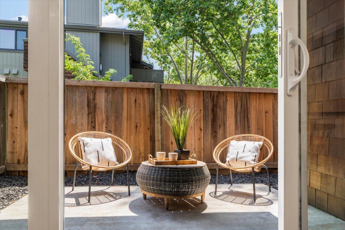 Detail Gallery Image 21 of 27 For 1305 La Terrace Cir, San Jose,  CA 95123 - 2 Beds | 1 Baths