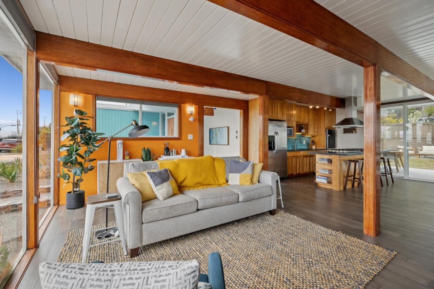 Detail Gallery Image 13 of 45 For 990 Avenue Alhambra, Half Moon Bay,  CA 94019 - 3 Beds | 2 Baths