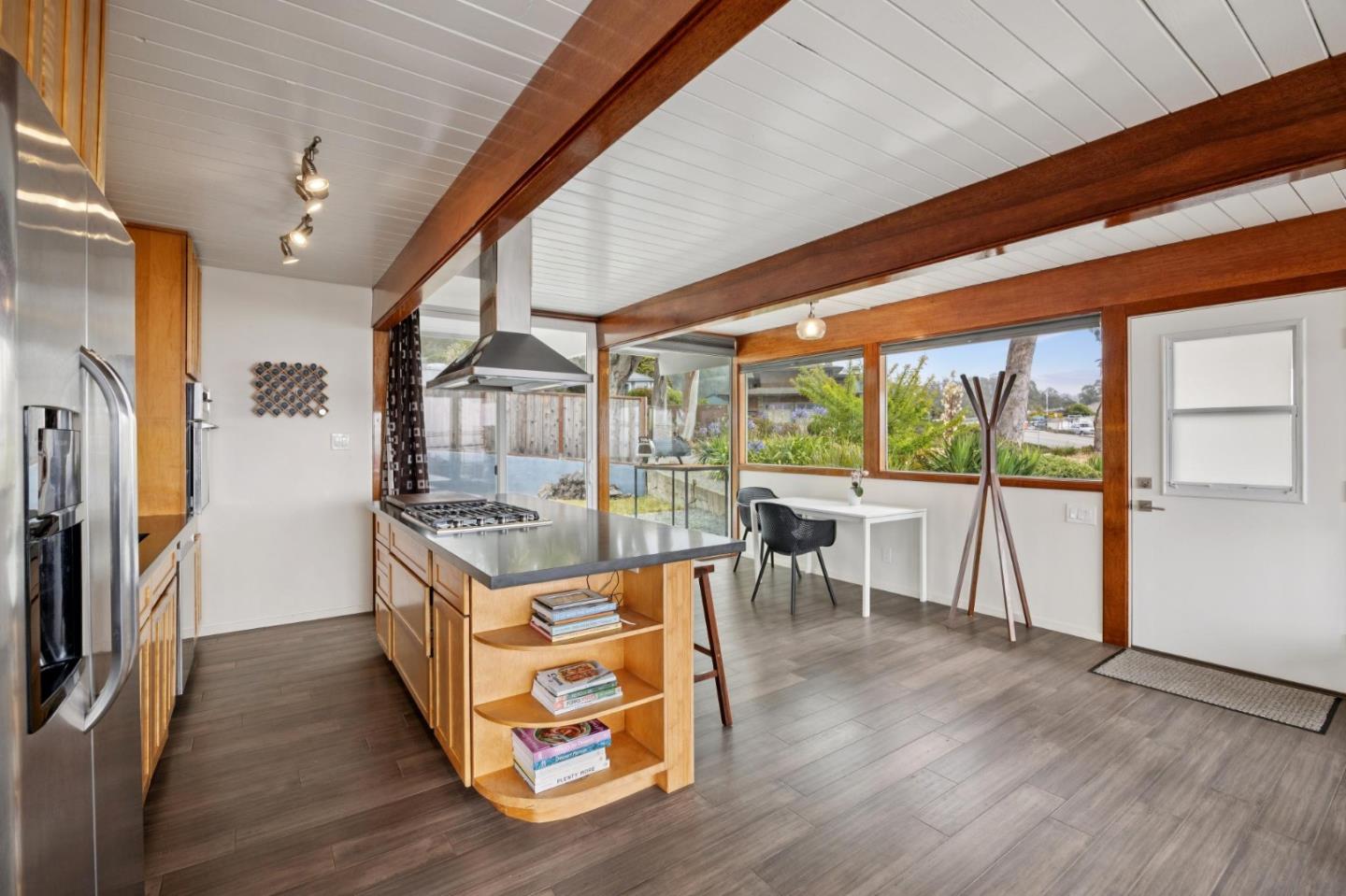 Detail Gallery Image 16 of 45 For 990 Avenue Alhambra, Half Moon Bay,  CA 94019 - 3 Beds | 2 Baths