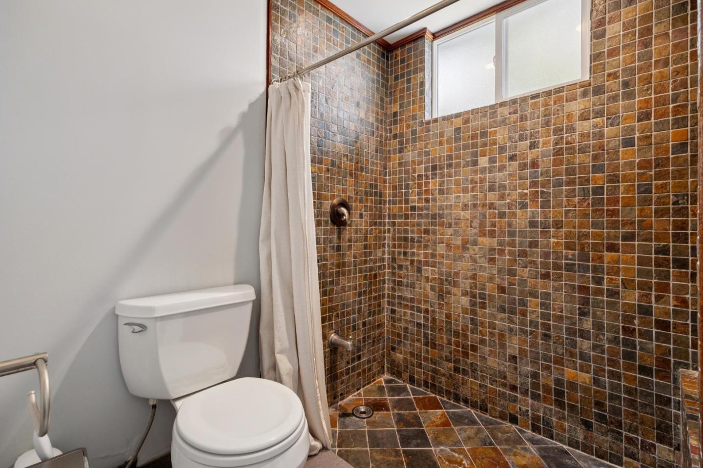 Detail Gallery Image 26 of 45 For 990 Avenue Alhambra, Half Moon Bay,  CA 94019 - 3 Beds | 2 Baths