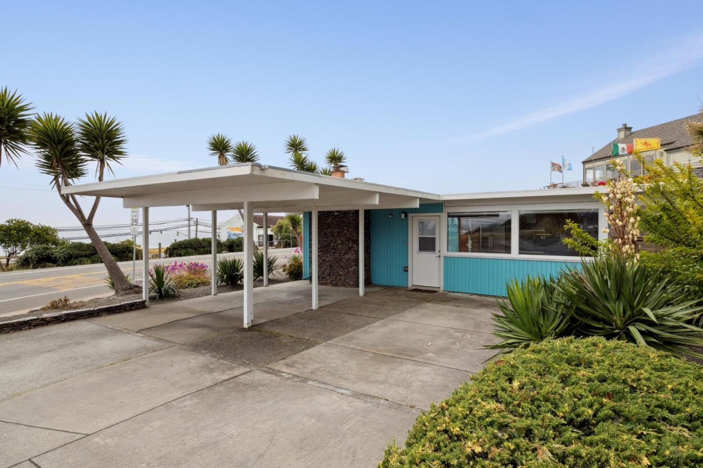 Detail Gallery Image 6 of 45 For 990 Avenue Alhambra, Half Moon Bay,  CA 94019 - 3 Beds | 2 Baths