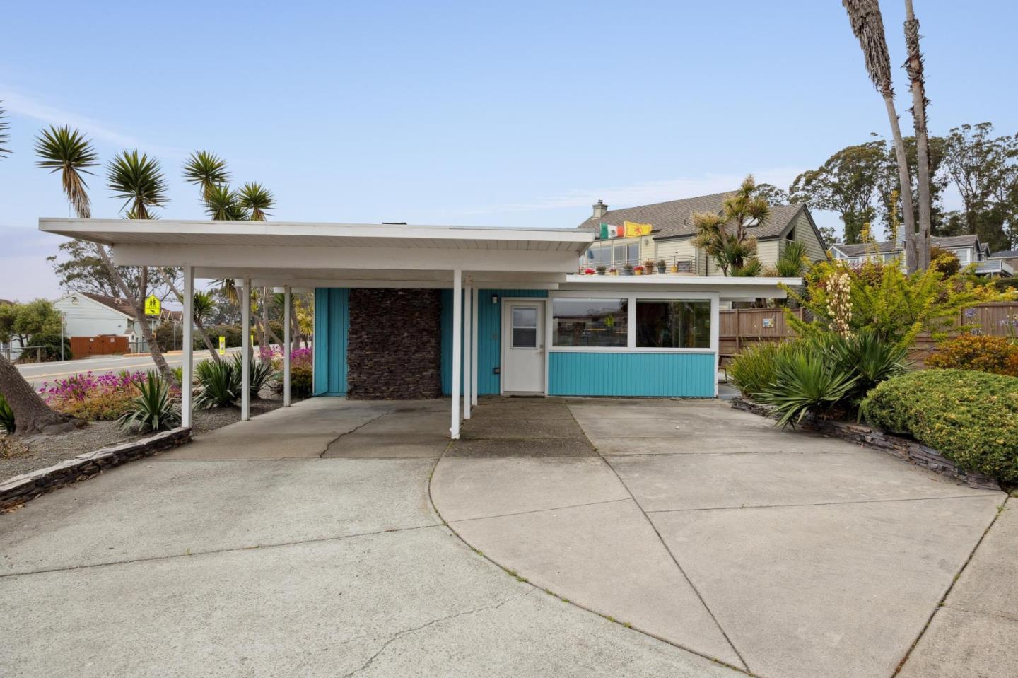 Detail Gallery Image 7 of 45 For 990 Avenue Alhambra, Half Moon Bay,  CA 94019 - 3 Beds | 2 Baths