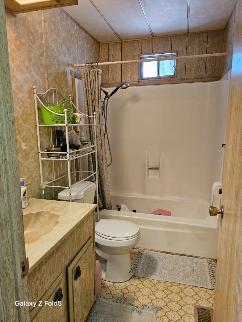 Detail Gallery Image 8 of 14 For 55 San Juan Grade Rd #45,  Salinas,  CA 93906 - 2 Beds | 2 Baths