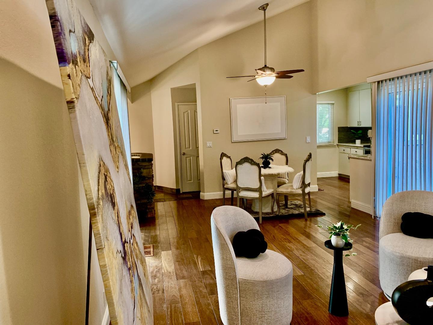 Detail Gallery Image 14 of 45 For 2128 Canoas Garden Ave #D,  San Jose,  CA 95125 - 2 Beds | 1/1 Baths