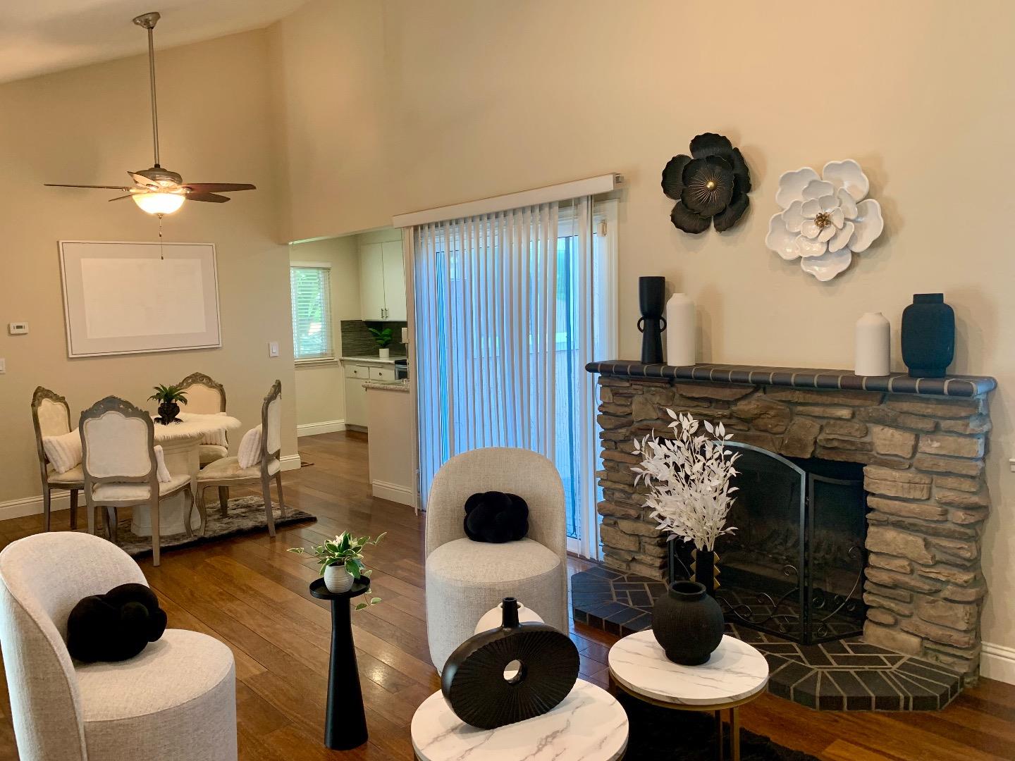 Detail Gallery Image 15 of 45 For 2128 Canoas Garden Ave #D,  San Jose,  CA 95125 - 2 Beds | 1/1 Baths