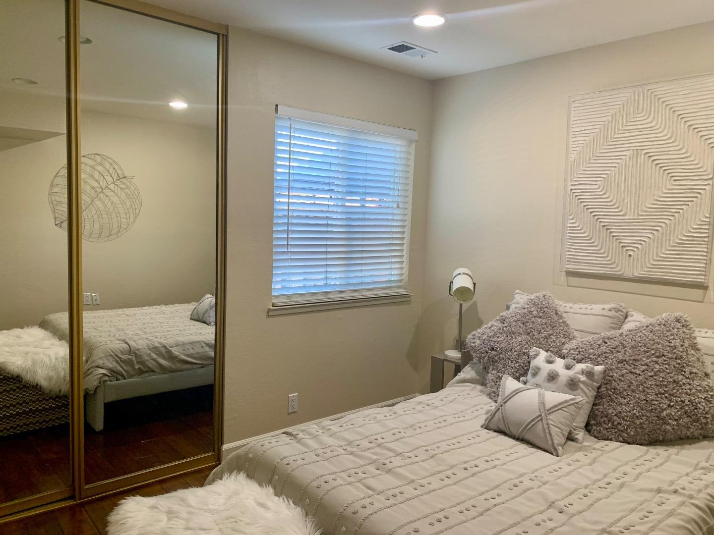 Detail Gallery Image 35 of 45 For 2128 Canoas Garden Ave #D,  San Jose,  CA 95125 - 2 Beds | 1/1 Baths