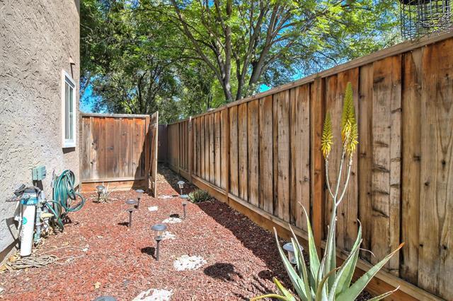Detail Gallery Image 43 of 45 For 2128 Canoas Garden Ave #D,  San Jose,  CA 95125 - 2 Beds | 1/1 Baths