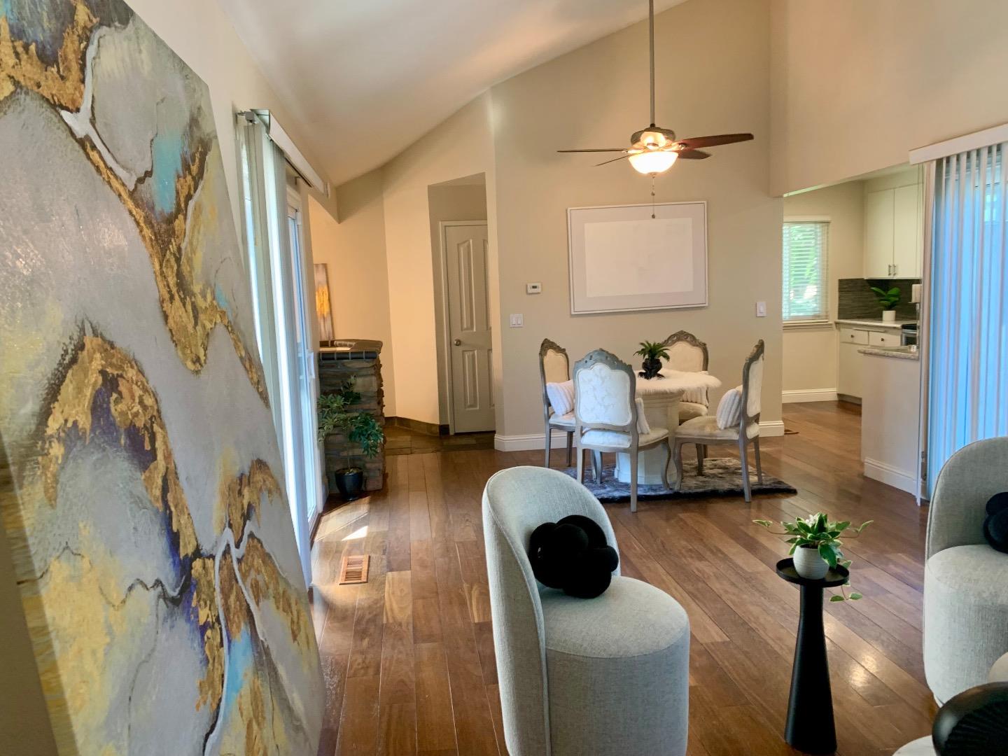 Detail Gallery Image 8 of 45 For 2128 Canoas Garden Ave #D,  San Jose,  CA 95125 - 2 Beds | 1/1 Baths