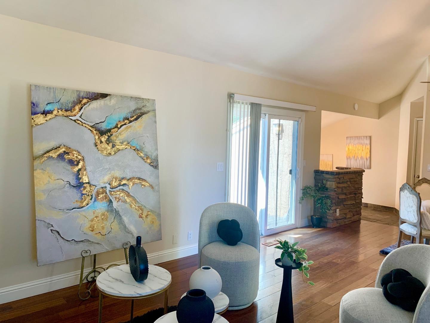 Detail Gallery Image 9 of 45 For 2128 Canoas Garden Ave #D,  San Jose,  CA 95125 - 2 Beds | 1/1 Baths