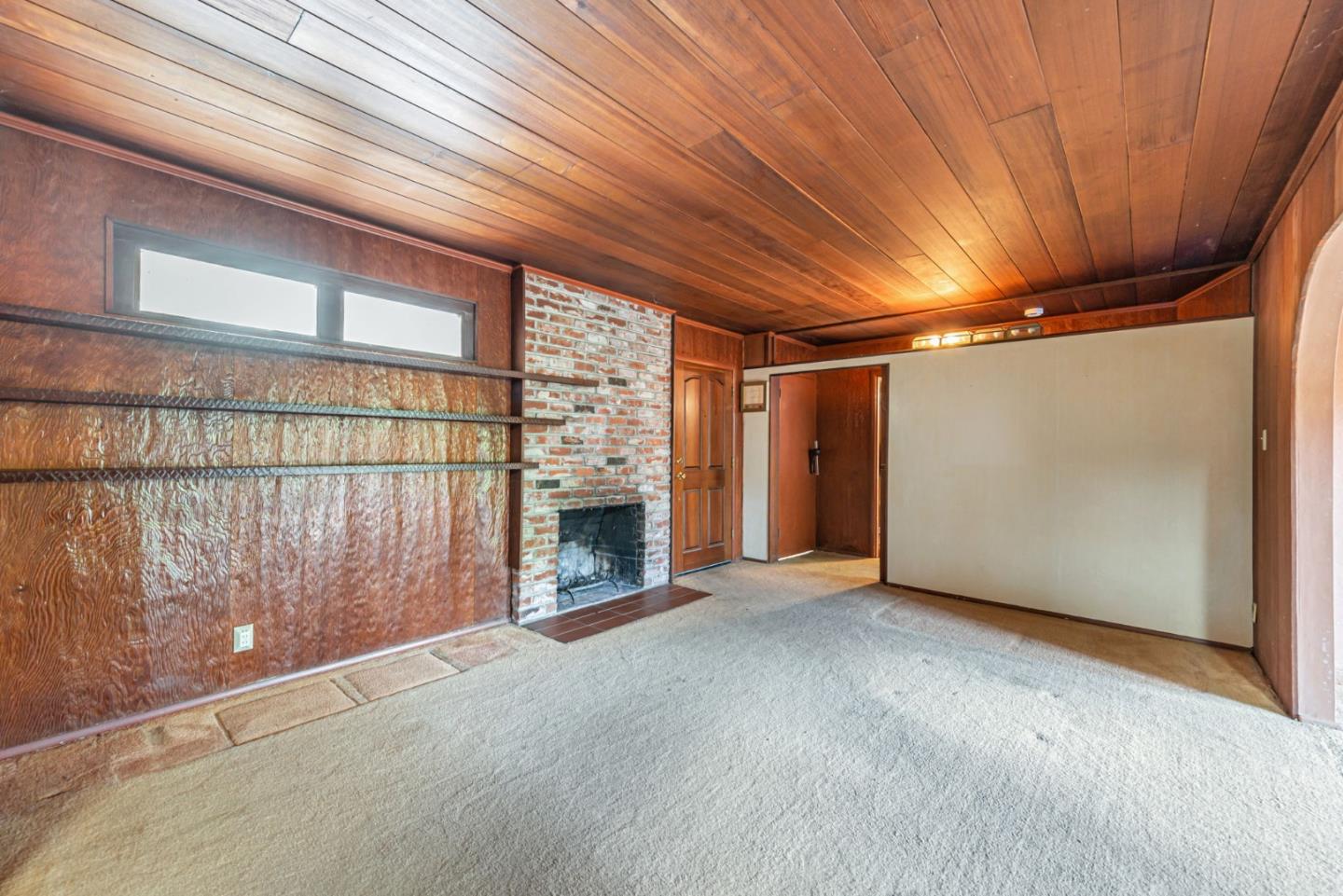 Detail Gallery Image 10 of 19 For 1036 Almanor Ave, Menlo Park,  CA 94025 - 3 Beds | 2 Baths