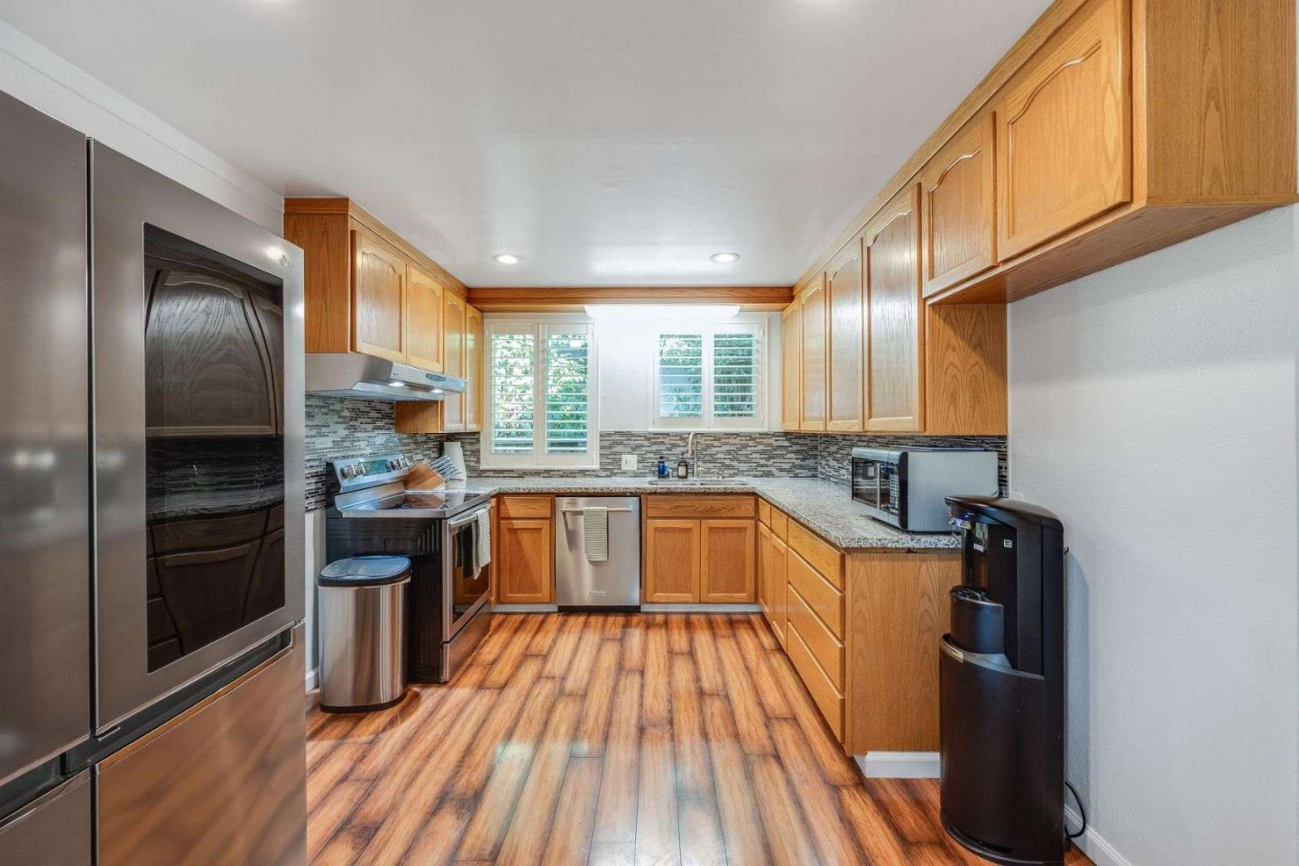Detail Gallery Image 10 of 31 For 2312 Woodland Ave, San Jose,  CA 95128 - 3 Beds | 1 Baths