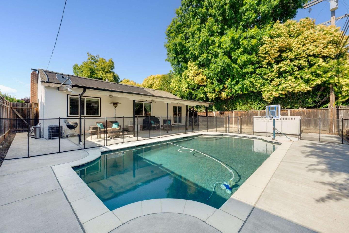 Detail Gallery Image 28 of 31 For 2312 Woodland Ave, San Jose,  CA 95128 - 3 Beds | 1 Baths