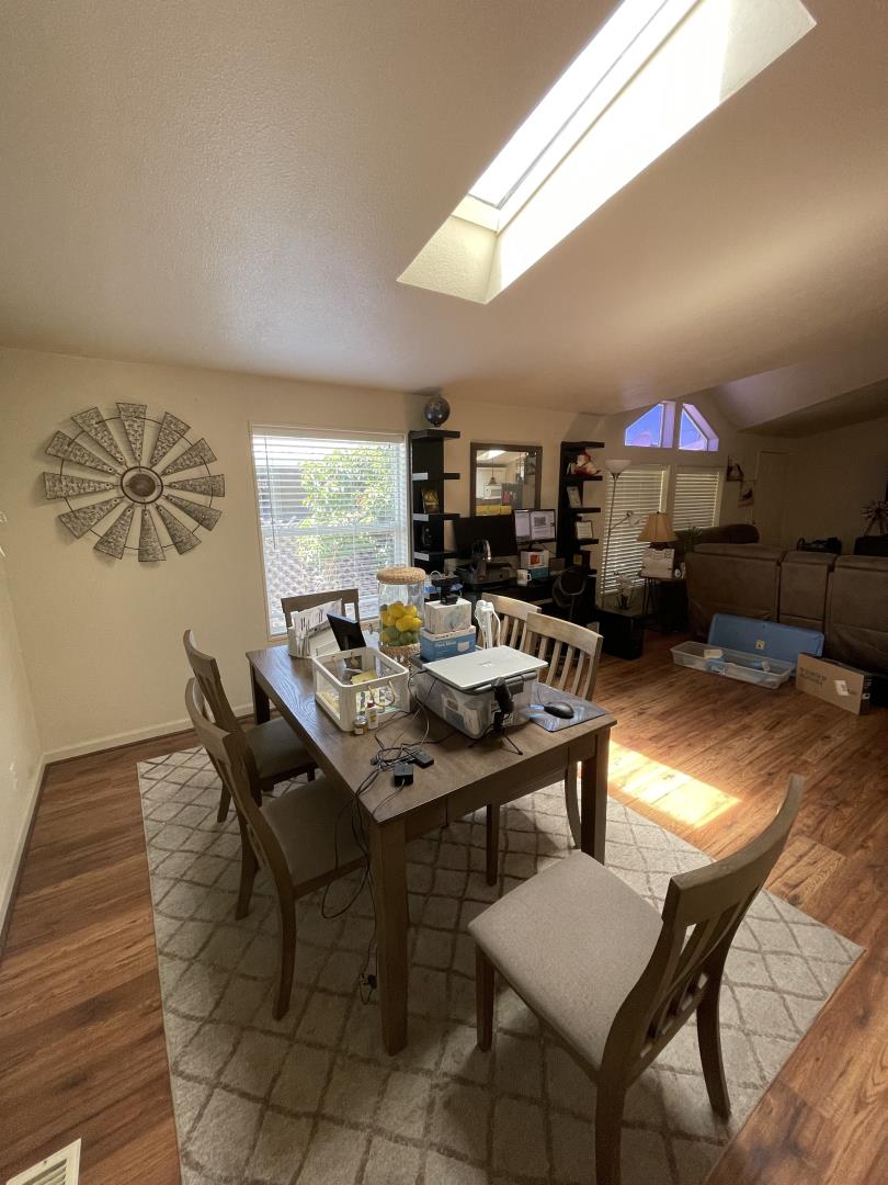 Detail Gallery Image 7 of 13 For 1505 La Perla Dr, Modesto,  CA 95357 - 2 Beds | 2 Baths