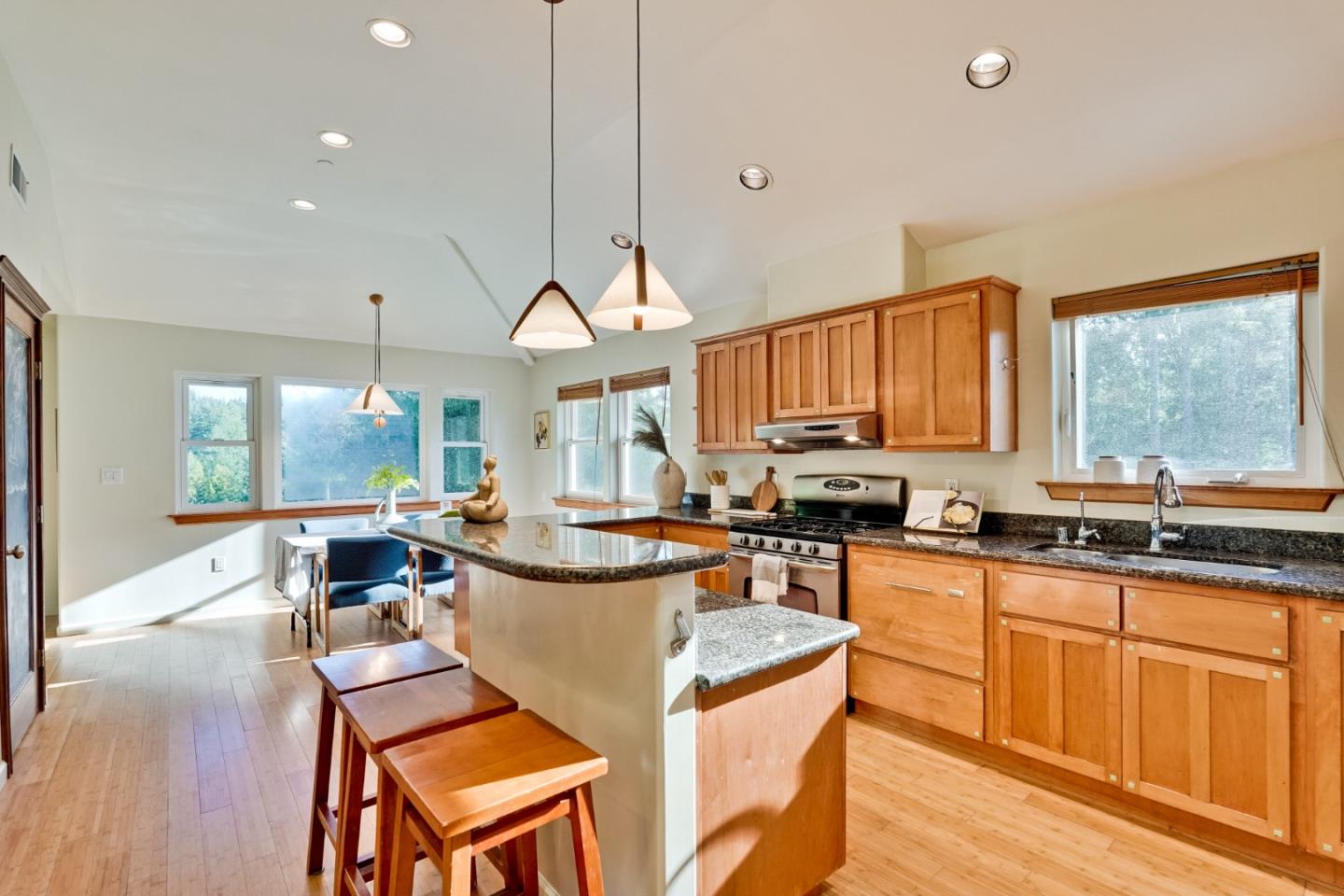 Detail Gallery Image 9 of 56 For 414 Bar King Rd, Boulder Creek,  CA 95006 - 4 Beds | 3 Baths