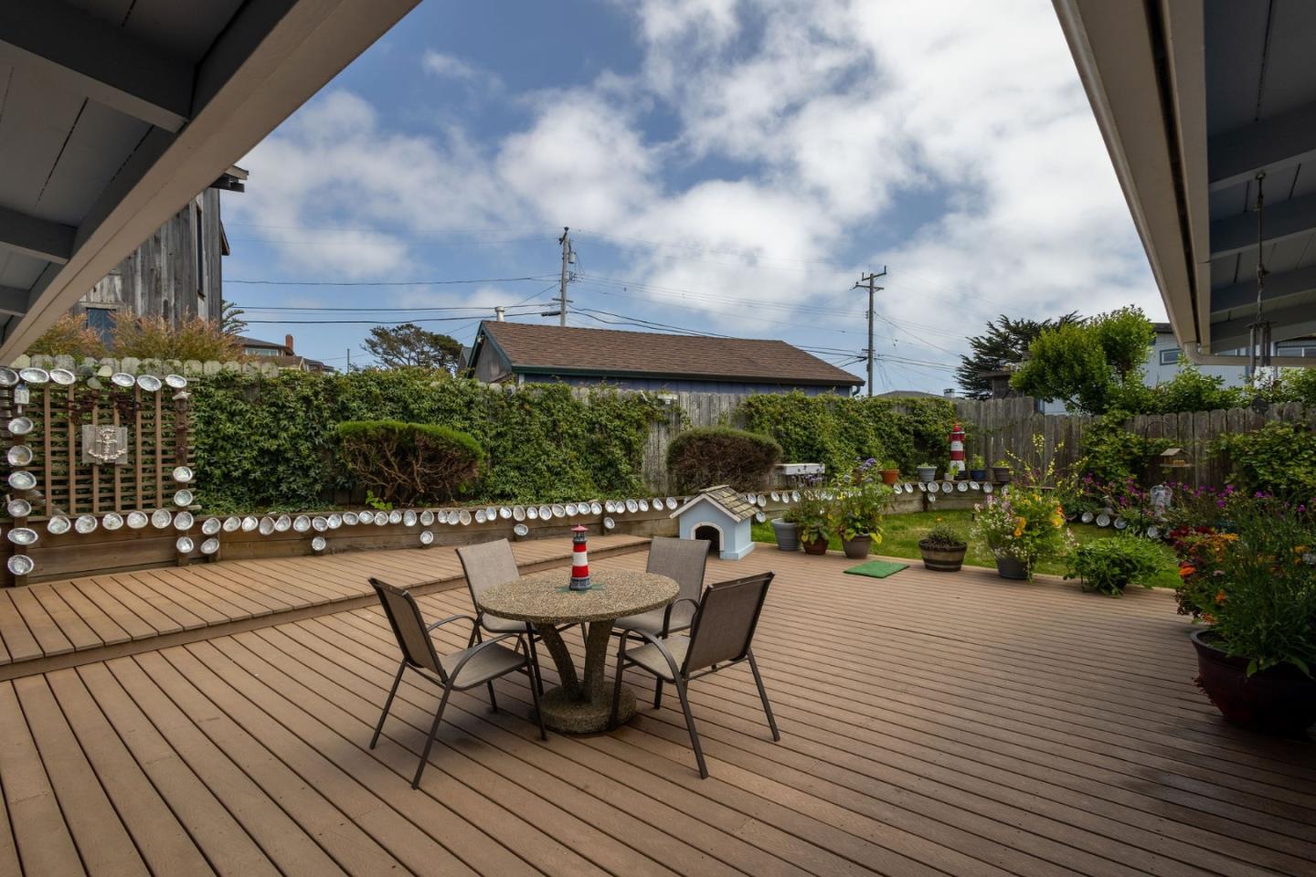 Detail Gallery Image 22 of 28 For 816 Park Ave, Moss Beach,  CA 94038 - 3 Beds | 2 Baths