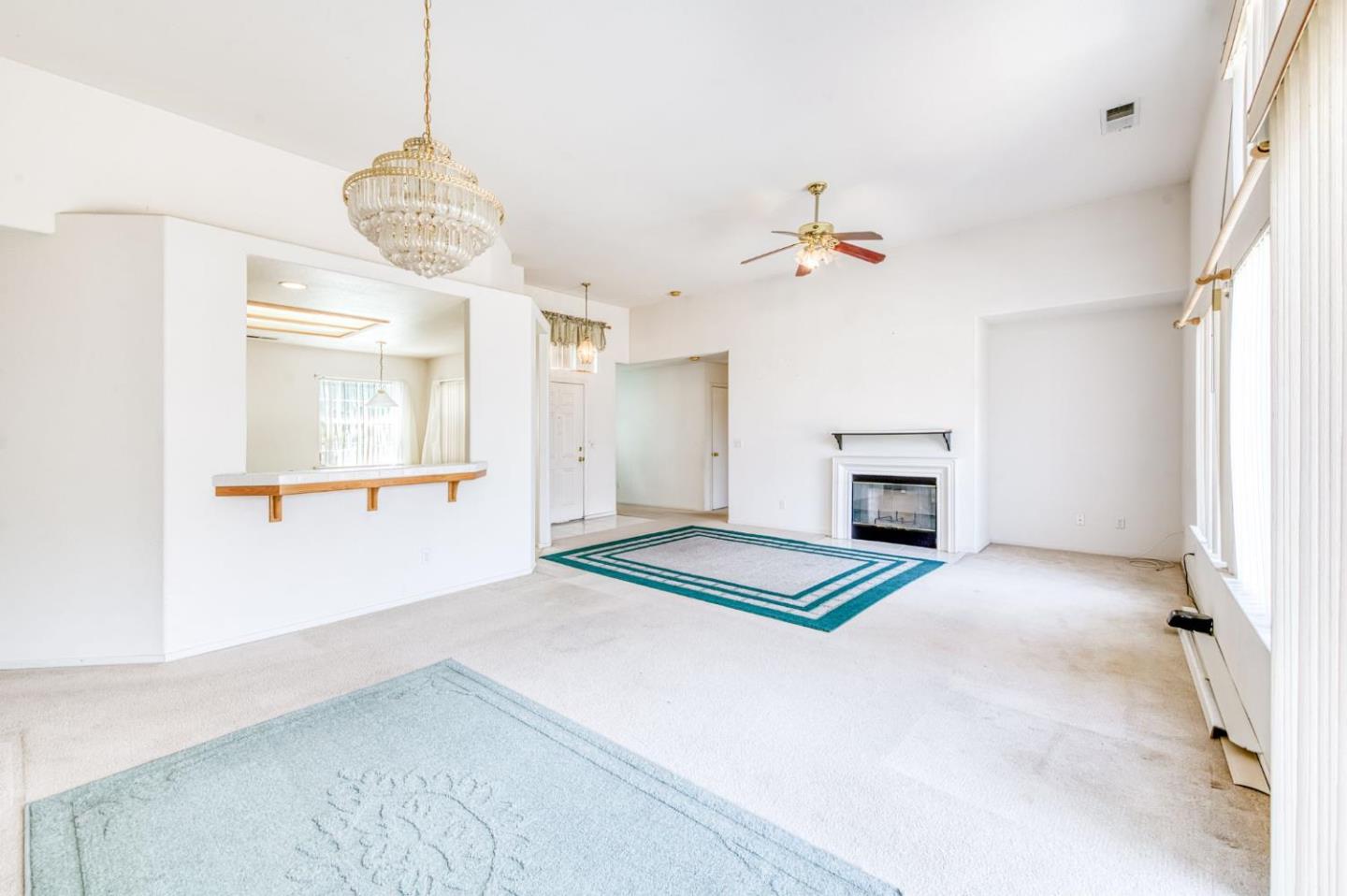 Detail Gallery Image 11 of 35 For 2670 N Katy Ave, Fresno,  CA 93722 - 4 Beds | 2 Baths