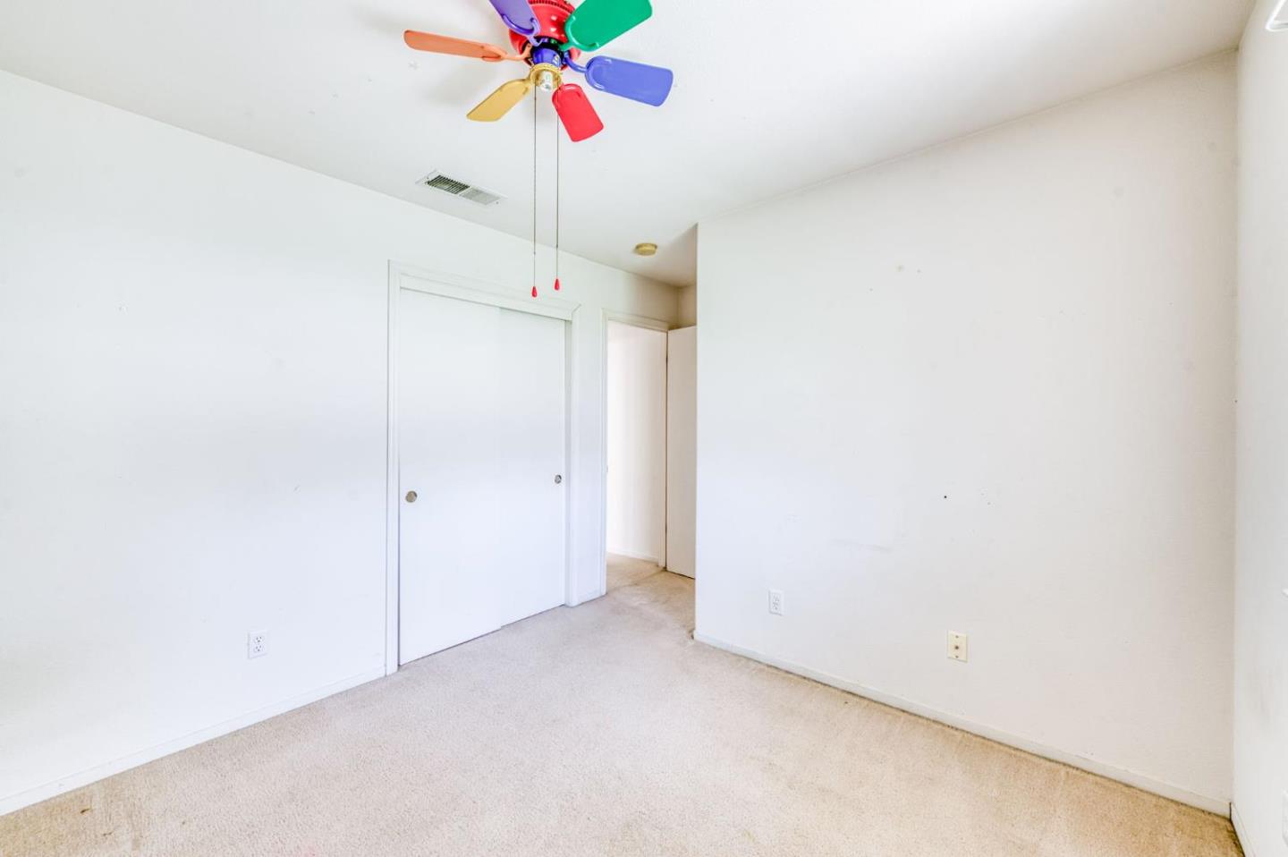 Detail Gallery Image 25 of 35 For 2670 N Katy Ave, Fresno,  CA 93722 - 4 Beds | 2 Baths