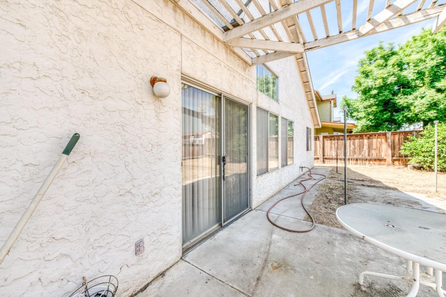 Detail Gallery Image 30 of 35 For 2670 N Katy Ave, Fresno,  CA 93722 - 4 Beds | 2 Baths