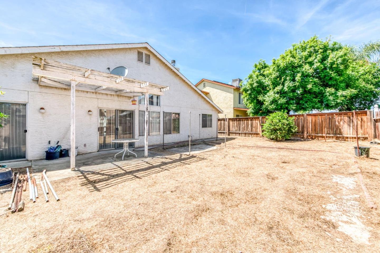 Detail Gallery Image 34 of 35 For 2670 N Katy Ave, Fresno,  CA 93722 - 4 Beds | 2 Baths